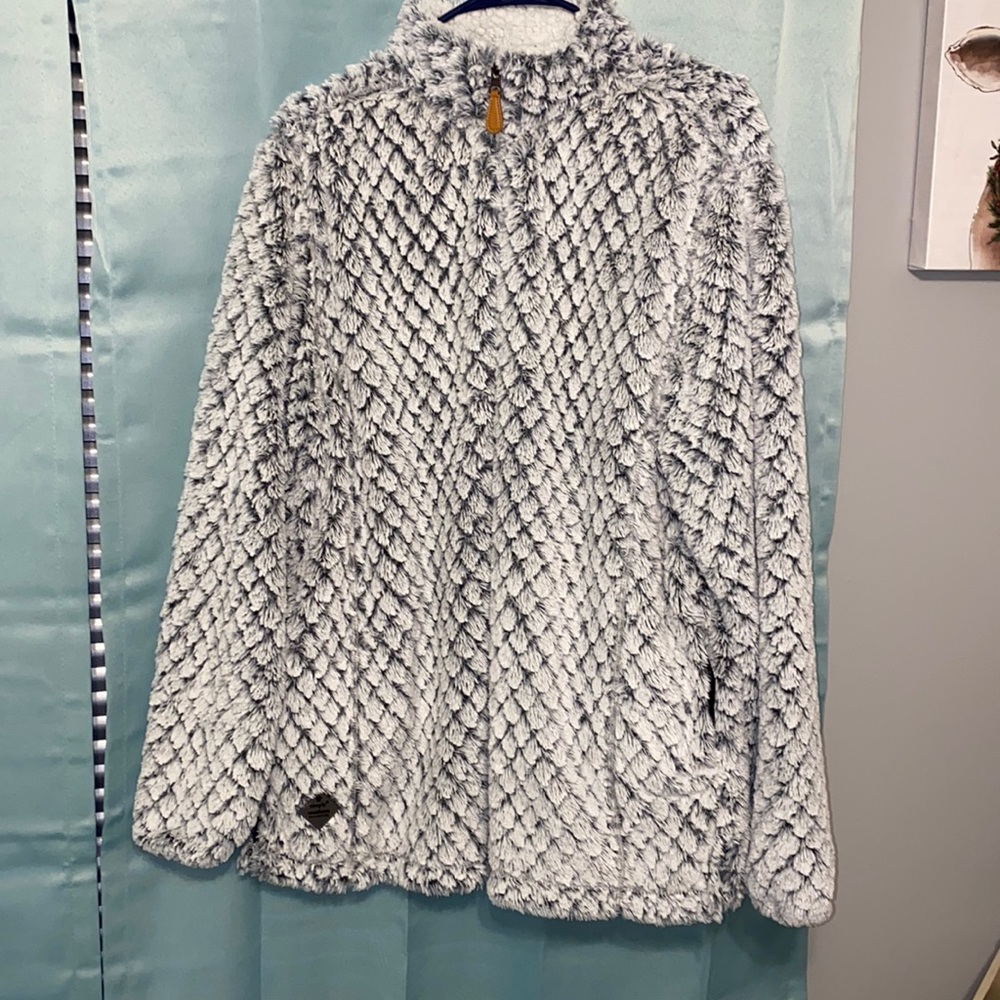 Simply southern pullover